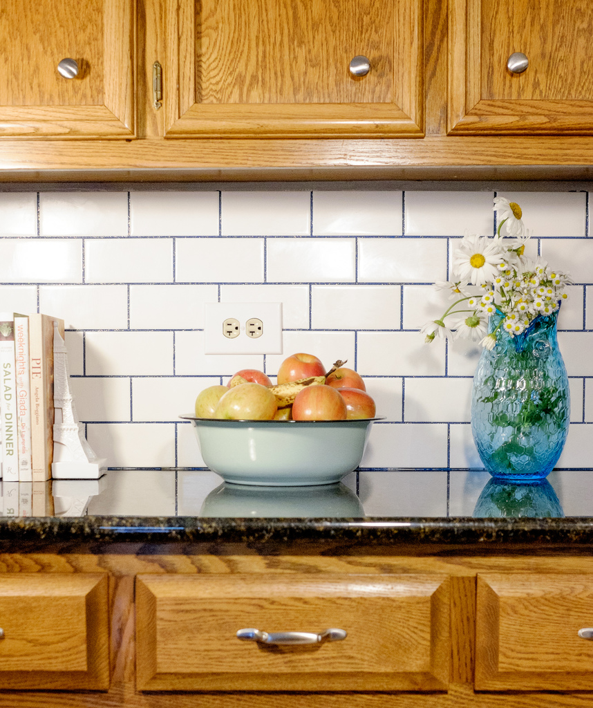 Subway Tile Backsplash with Stainmaster Glamour Grout Albion Gould